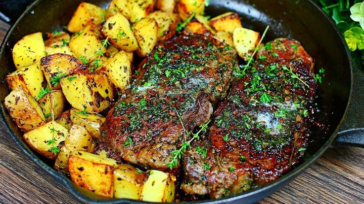 Garlic Butter Steak & Potatoes Skillet